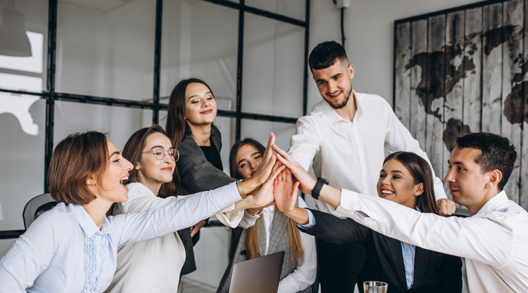 Başarı Sistem, Mikro Yazılım, Sosyal ve Eğlenceli Bir Çalışma Ortamı